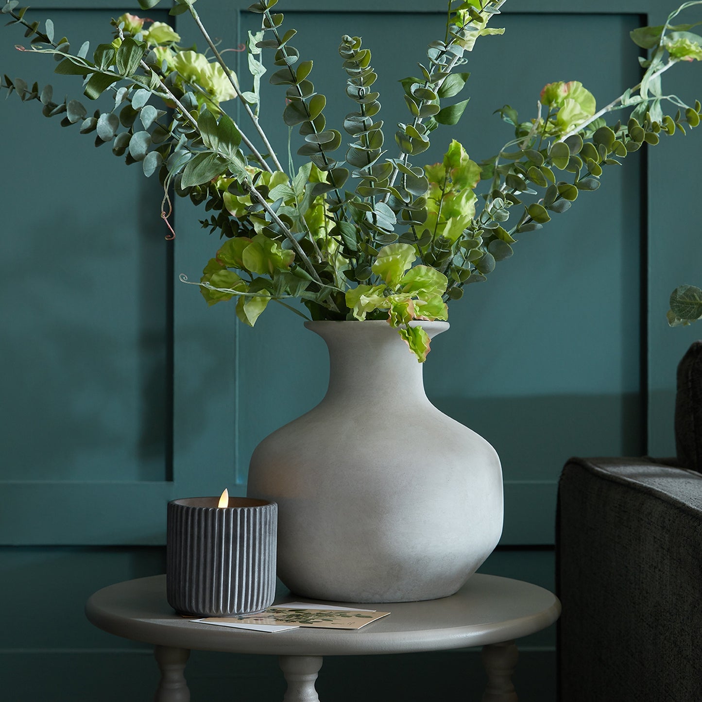 Bloomville Squat Stone Vase - Luxe Home Comforts