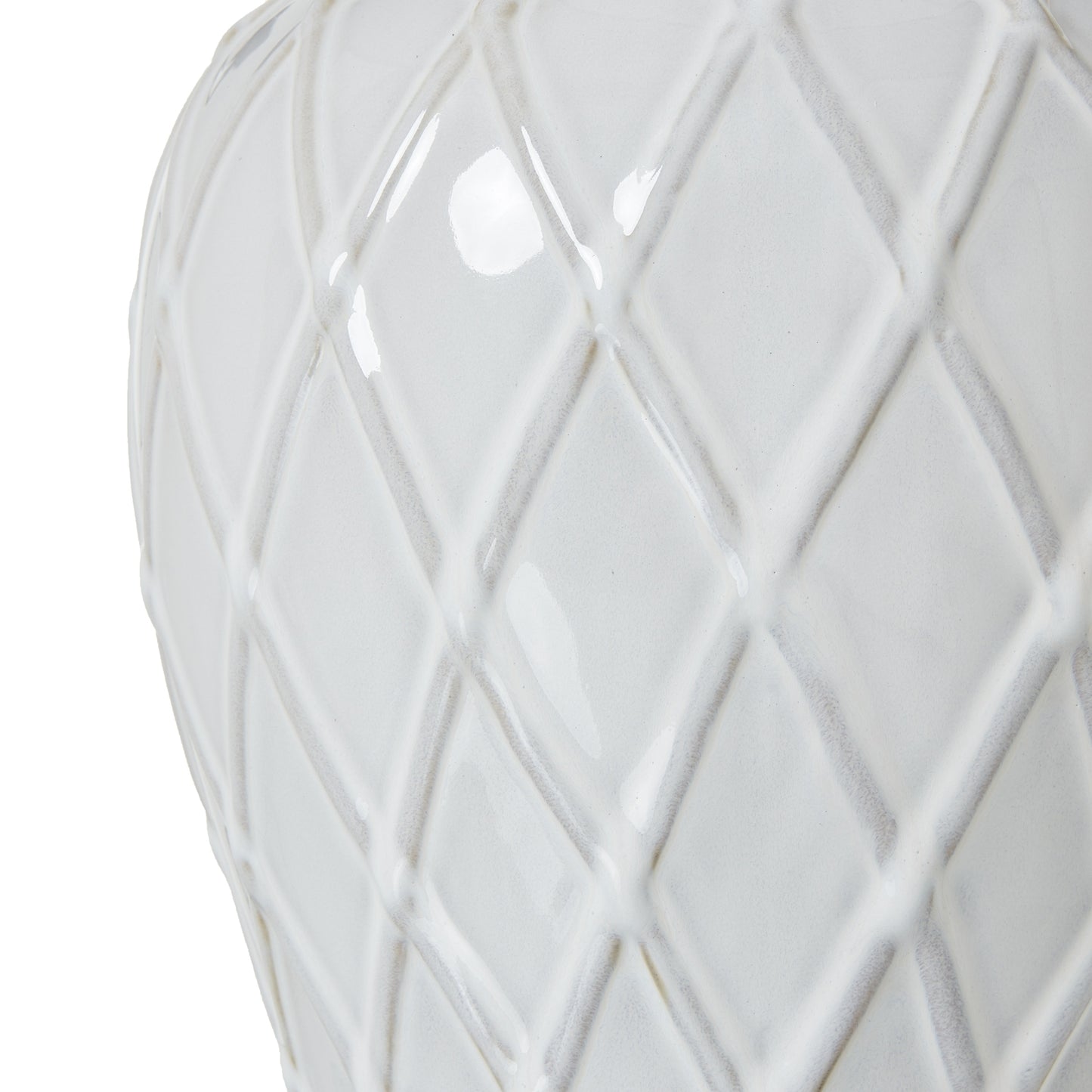 White Ceramic Ginger Jar Lamp With Linen Shade - Luxe Home Comforts