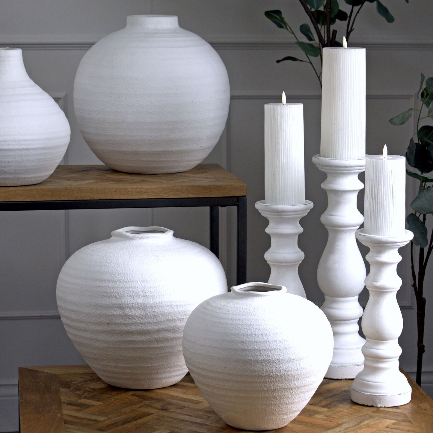 Regola Matt White Ceramic Vase - Luxe Home Comforts