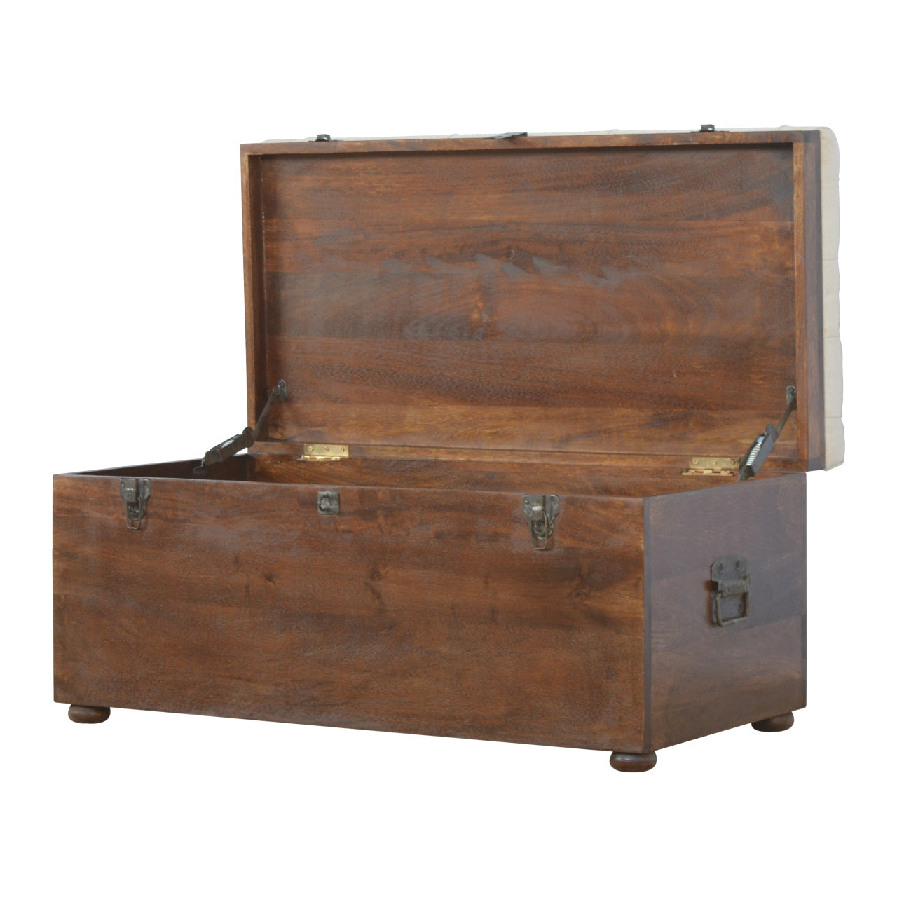 White Linen Storage Trunk - Luxe Home Comforts