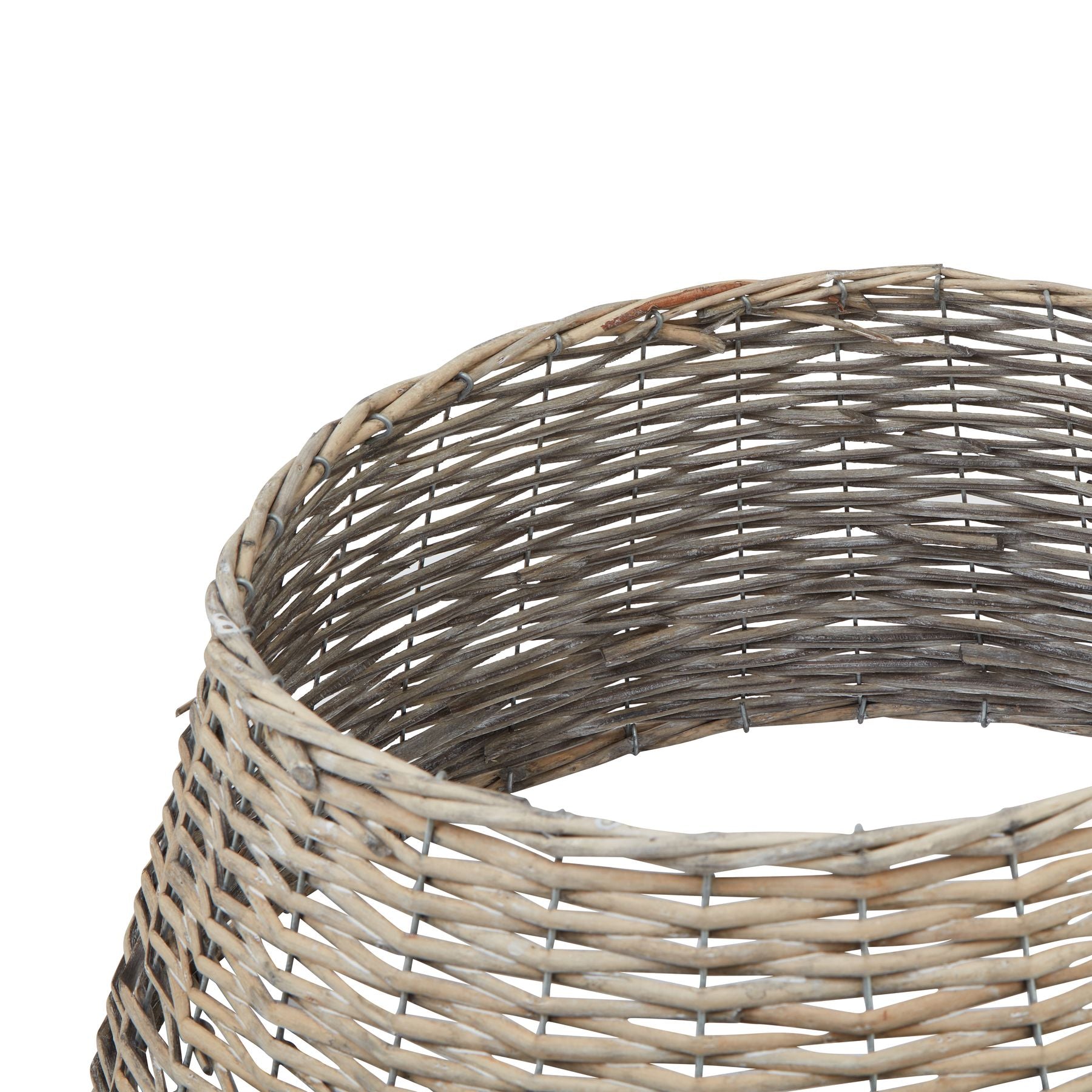 Wicker Tree Skirt - Luxe Home Comforts