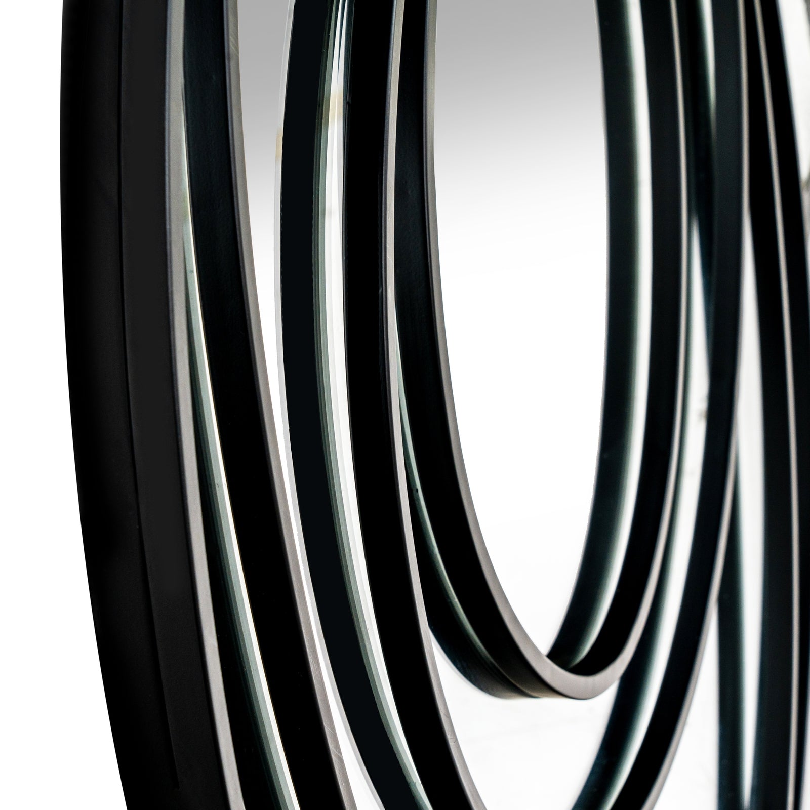 Brisa Swirl Mirror - Luxe Home Comforts