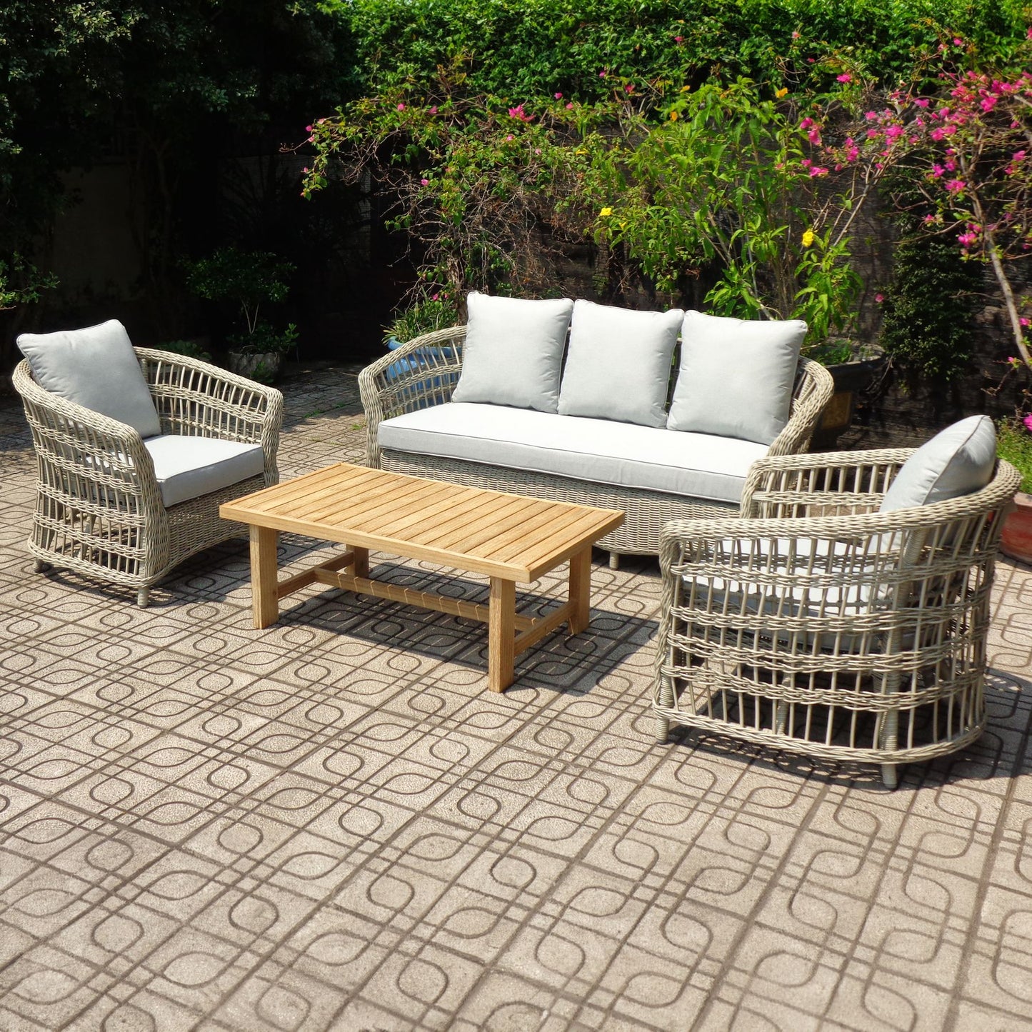 Palma Collection Outdoor Set - Luxe Home Comforts