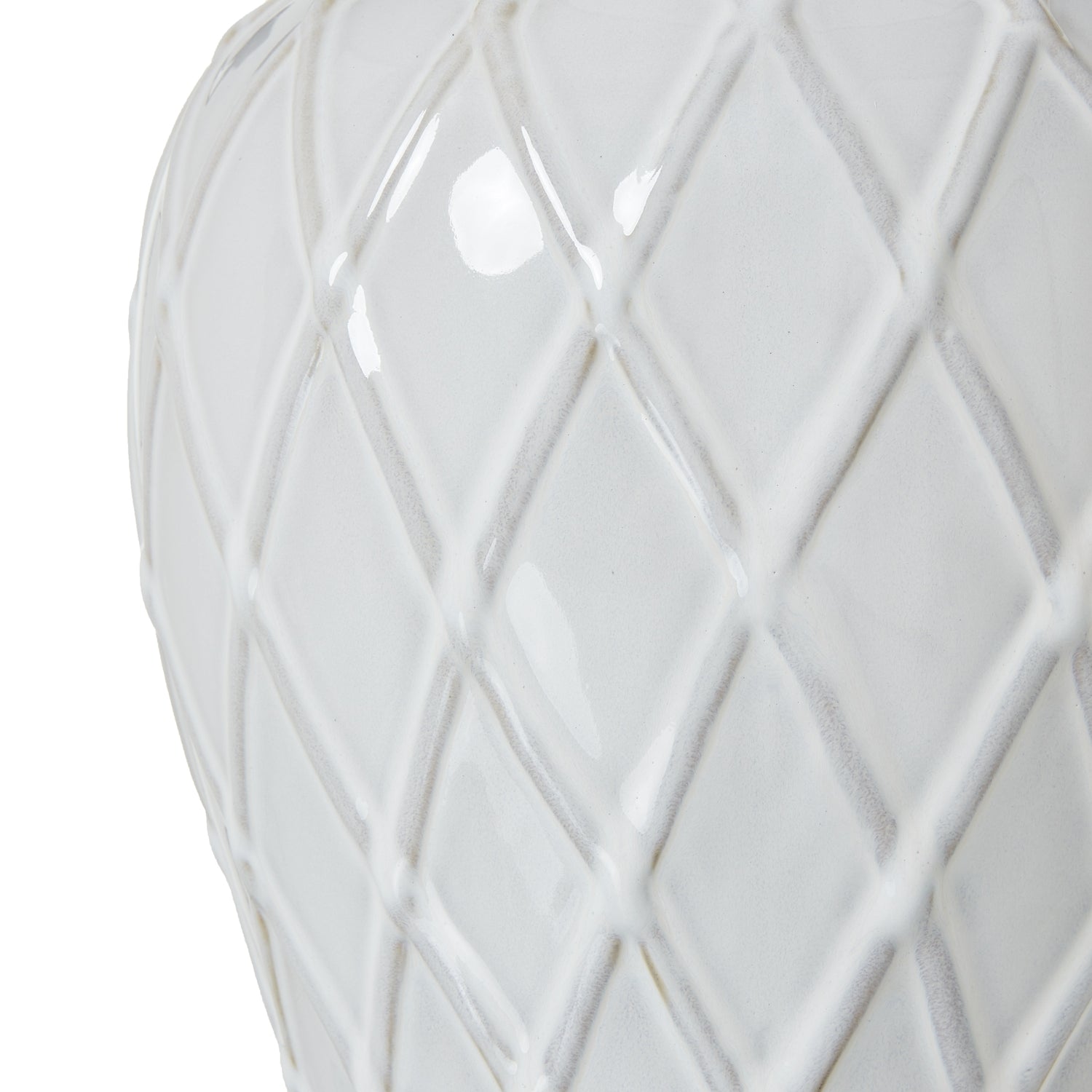 White Ceramic Ginger Jar Lamp With Linen Shade - Luxe Home Comforts