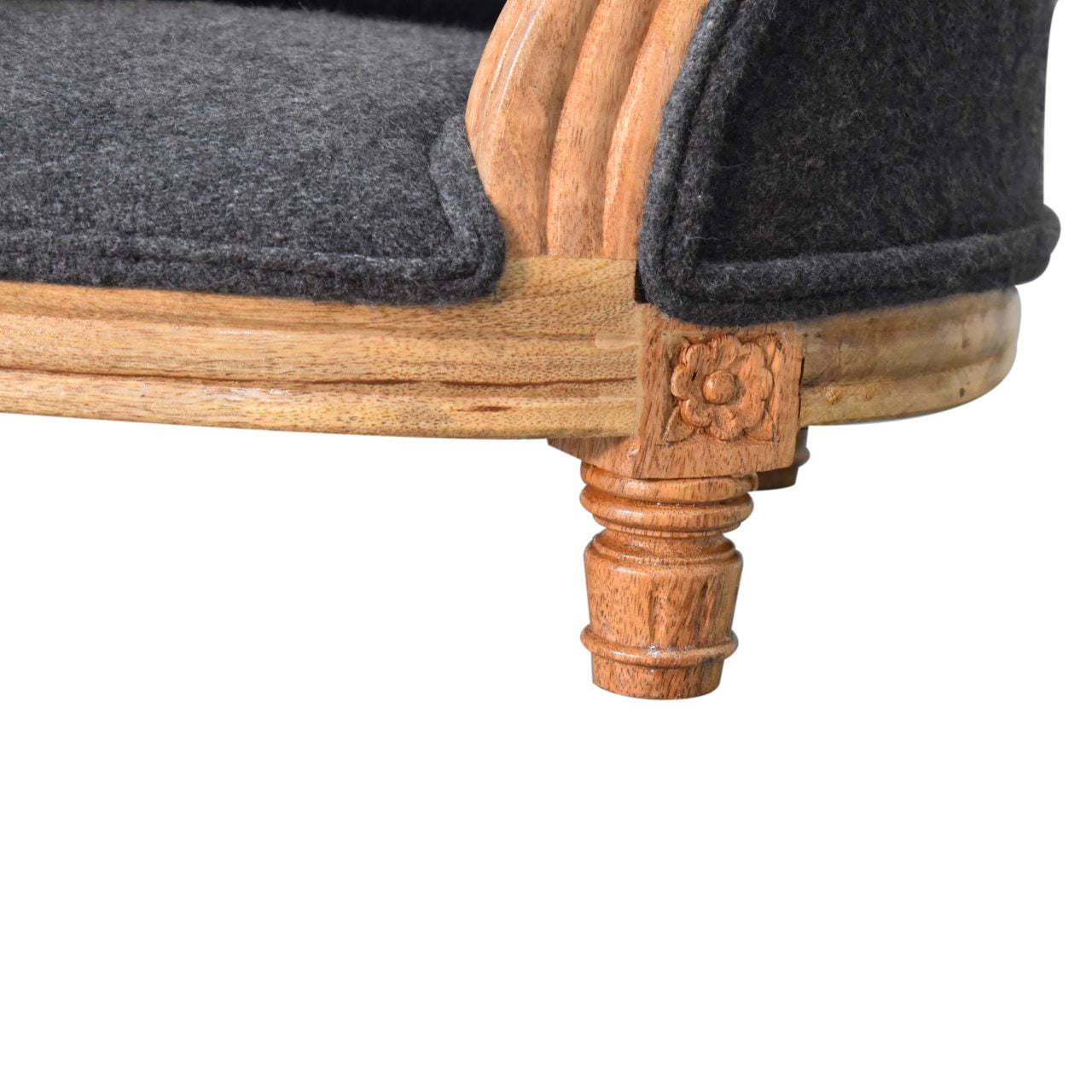 Carved Battleship Tweed Pet Bed - Luxe Home Comforts