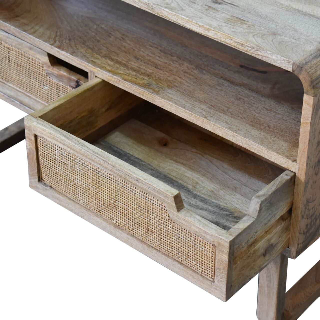 Tallin Media Unit - Luxe Home Comforts