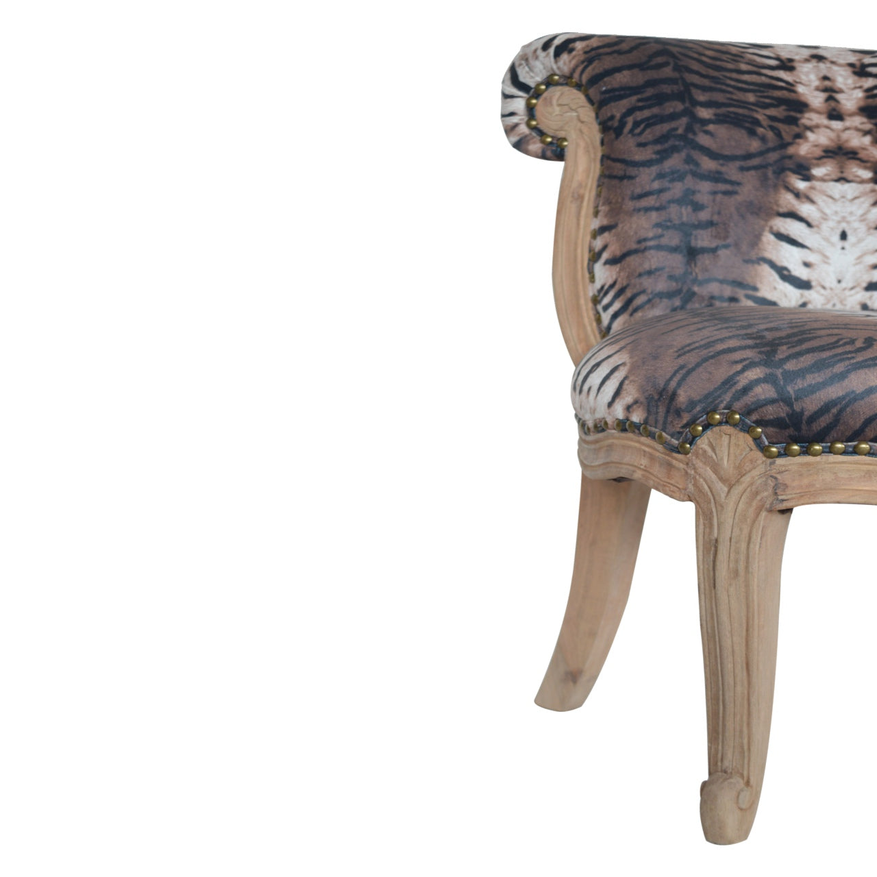 Tiger Printed Studded Chair - Luxe Home Comforts