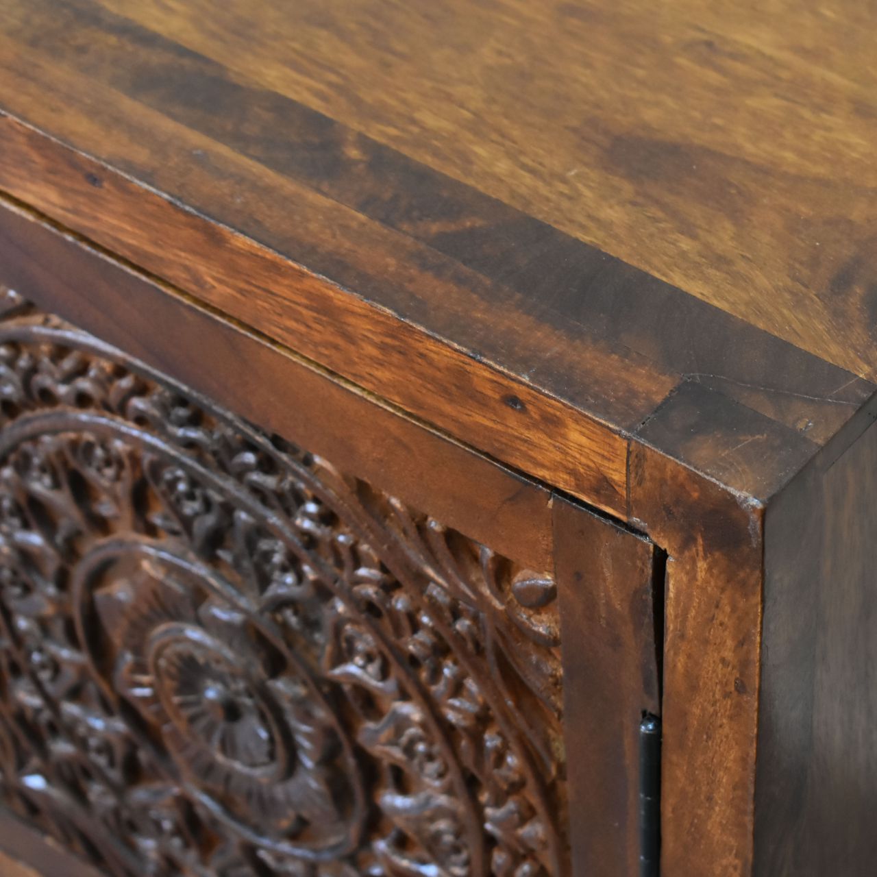 Tova Bedside Table - Luxe Home Comforts